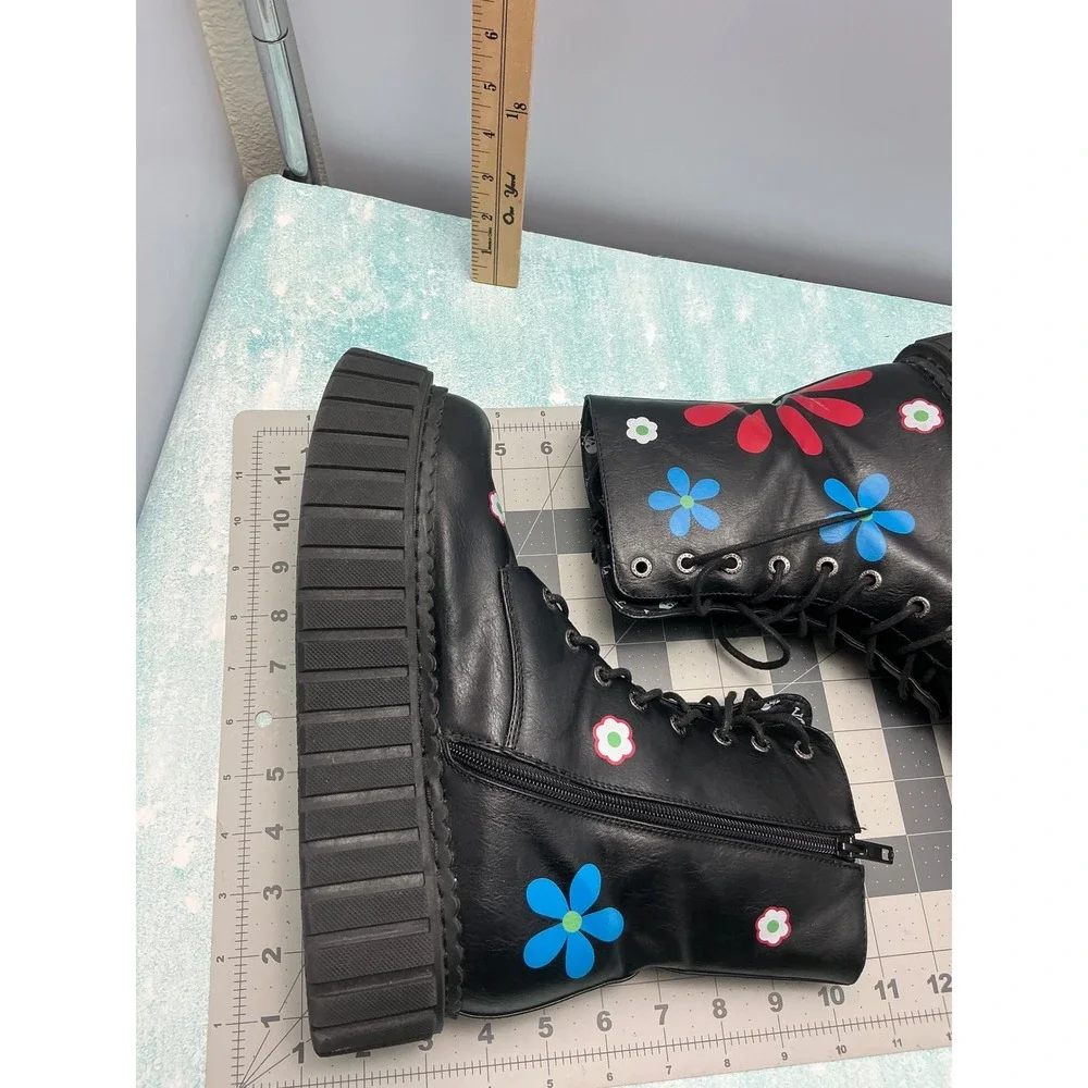 Lamoda Womens Black Floral Platform Combat Boots Chunky Lug Sole Skull Lining - Picture 15 of 16